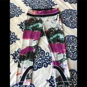 Lululemon Capris Size 6